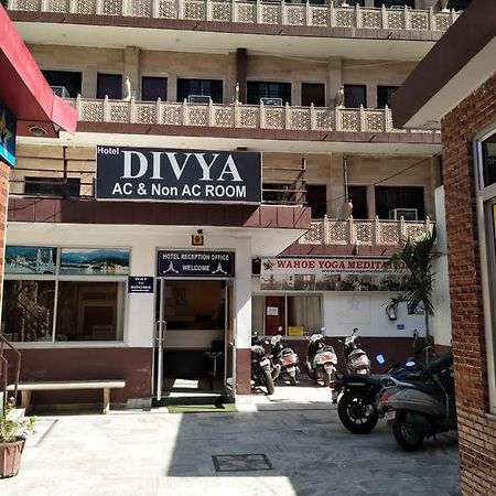 Hotel Divya Rishīkesh Exteriör bild